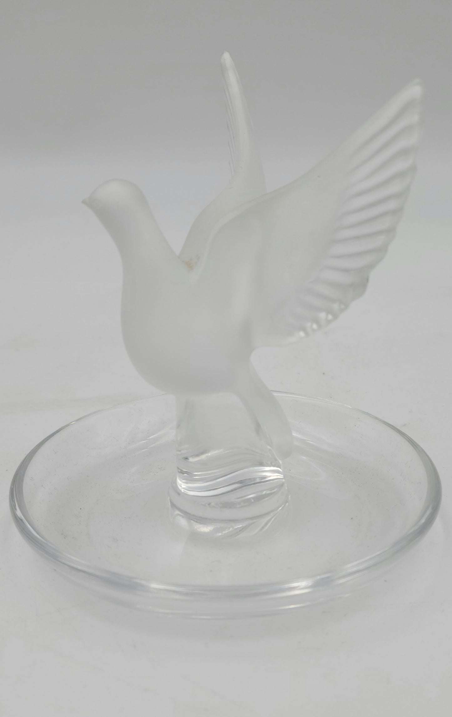 Lalique Crystal Thaile Dove Wings Spread Motif Trinket Ring Pin Nut Dish France - Grannies Garage
