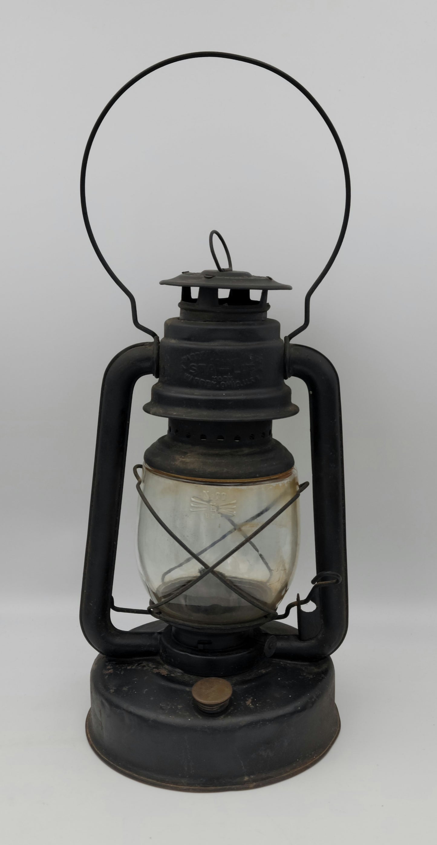 VINTAGE Sta Lit Warren Stamping Lantern - 14" Height - Grannies Garage
