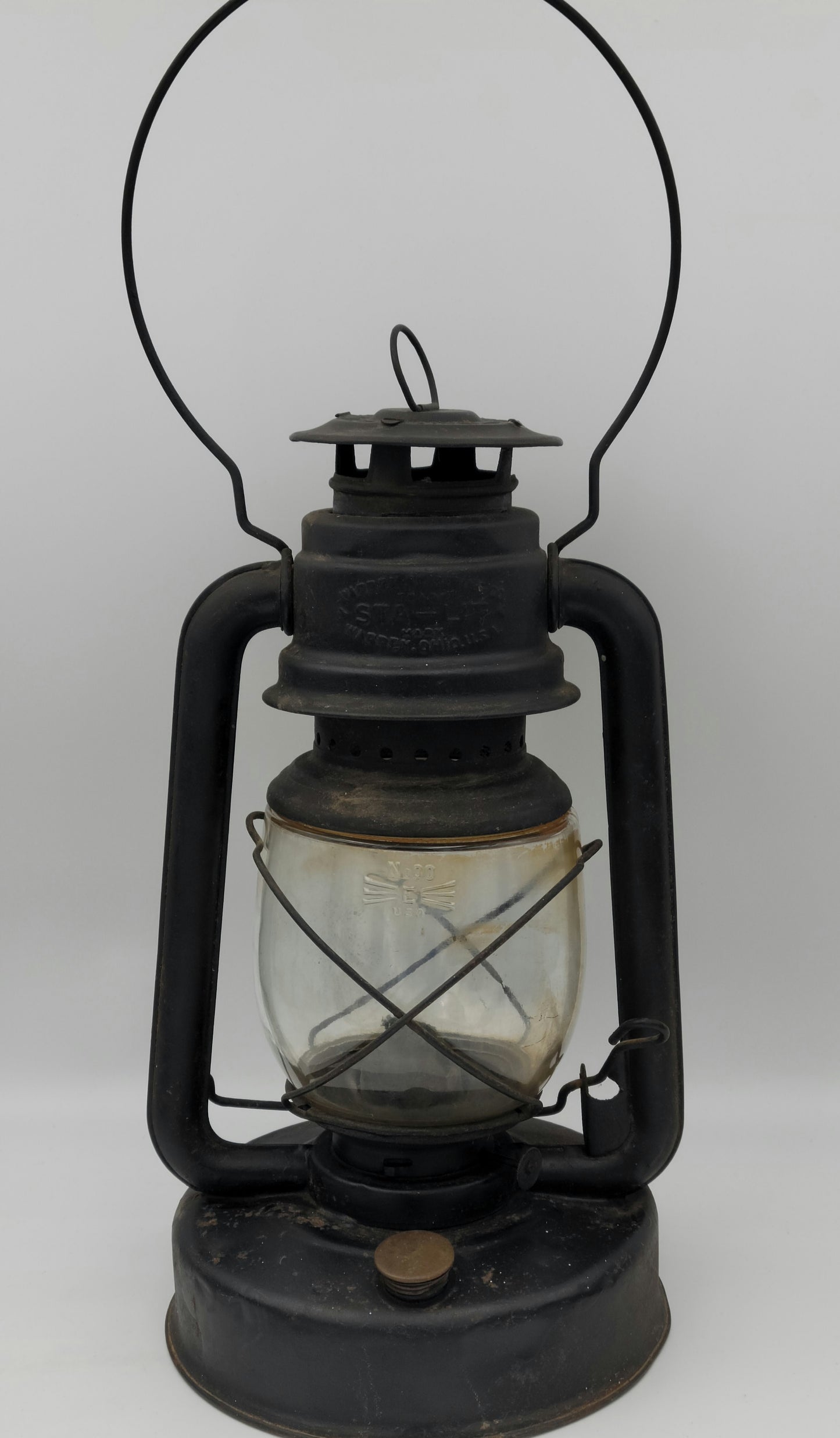 VINTAGE Sta Lit Warren Stamping Lantern - 14" Height - Grannies Garage