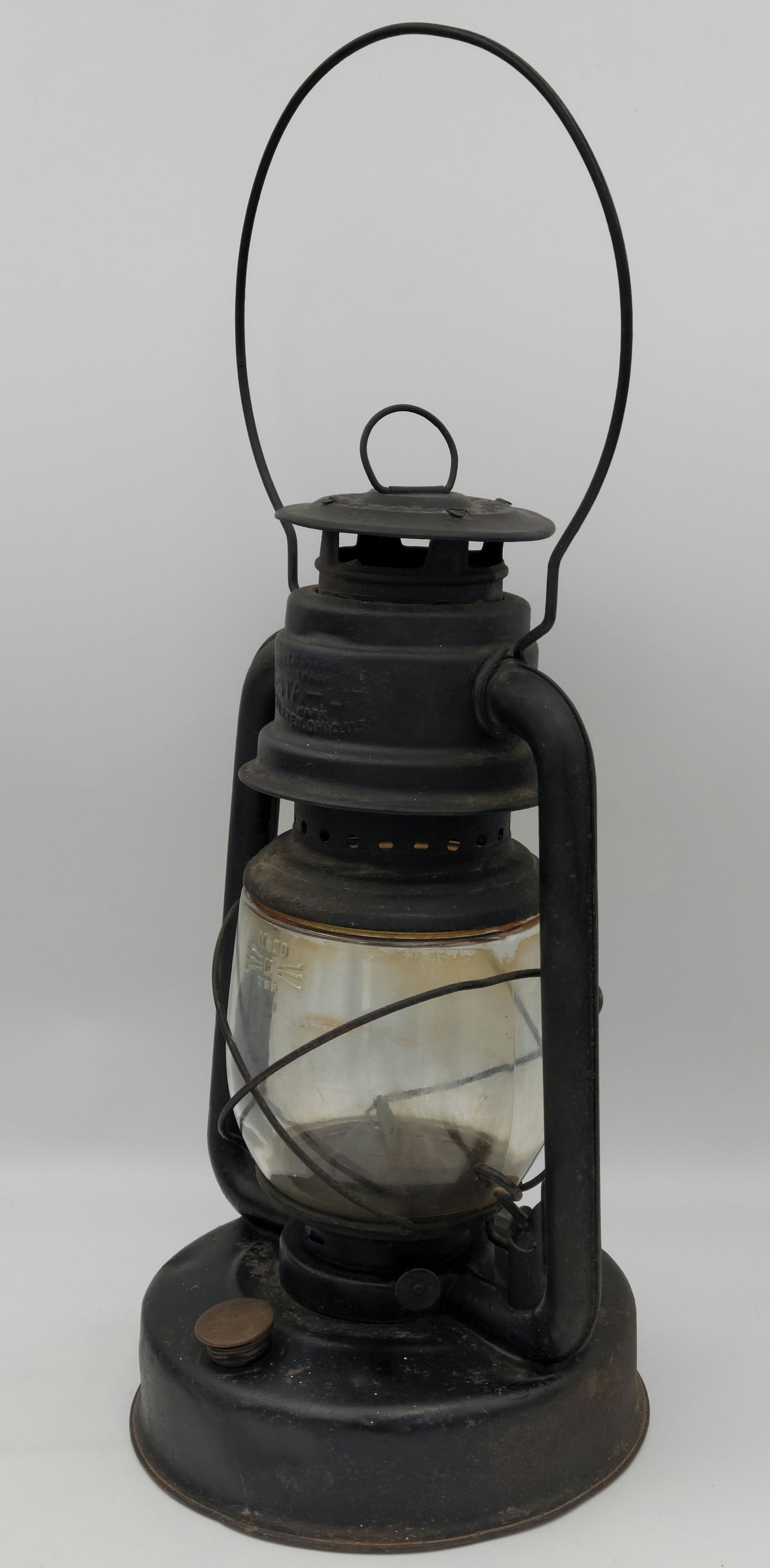 VINTAGE Sta Lit Warren Stamping Lantern - 14" Height - Grannies Garage