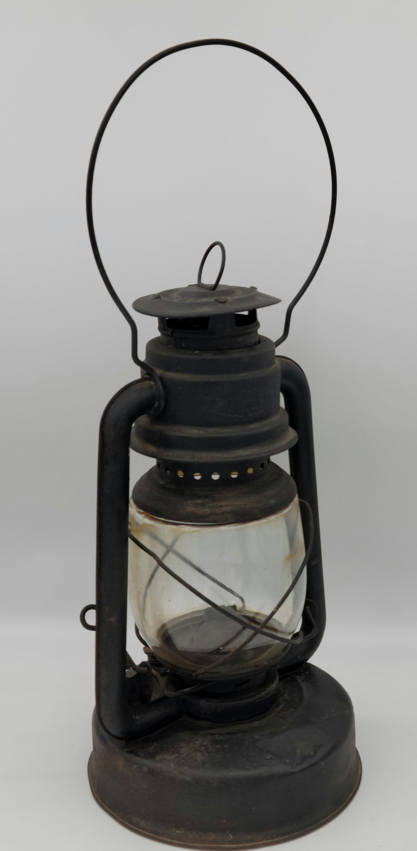VINTAGE Sta Lit Warren Stamping Lantern - 14" Height - Grannies Garage