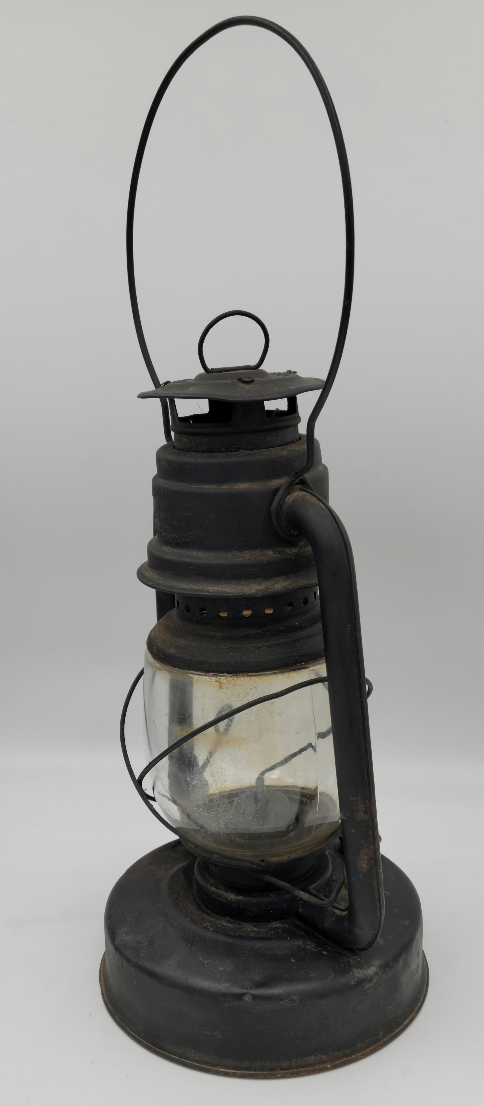 VINTAGE Sta Lit Warren Stamping Lantern - 14" Height - Grannies Garage