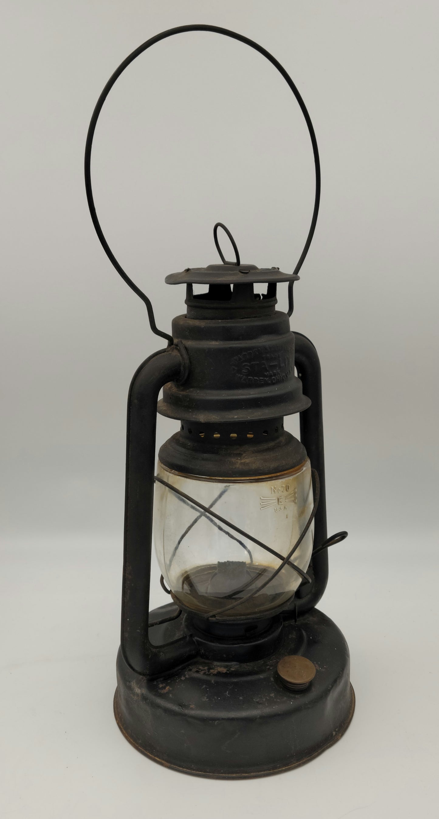VINTAGE Sta Lit Warren Stamping Lantern - 14" Height - Grannies Garage