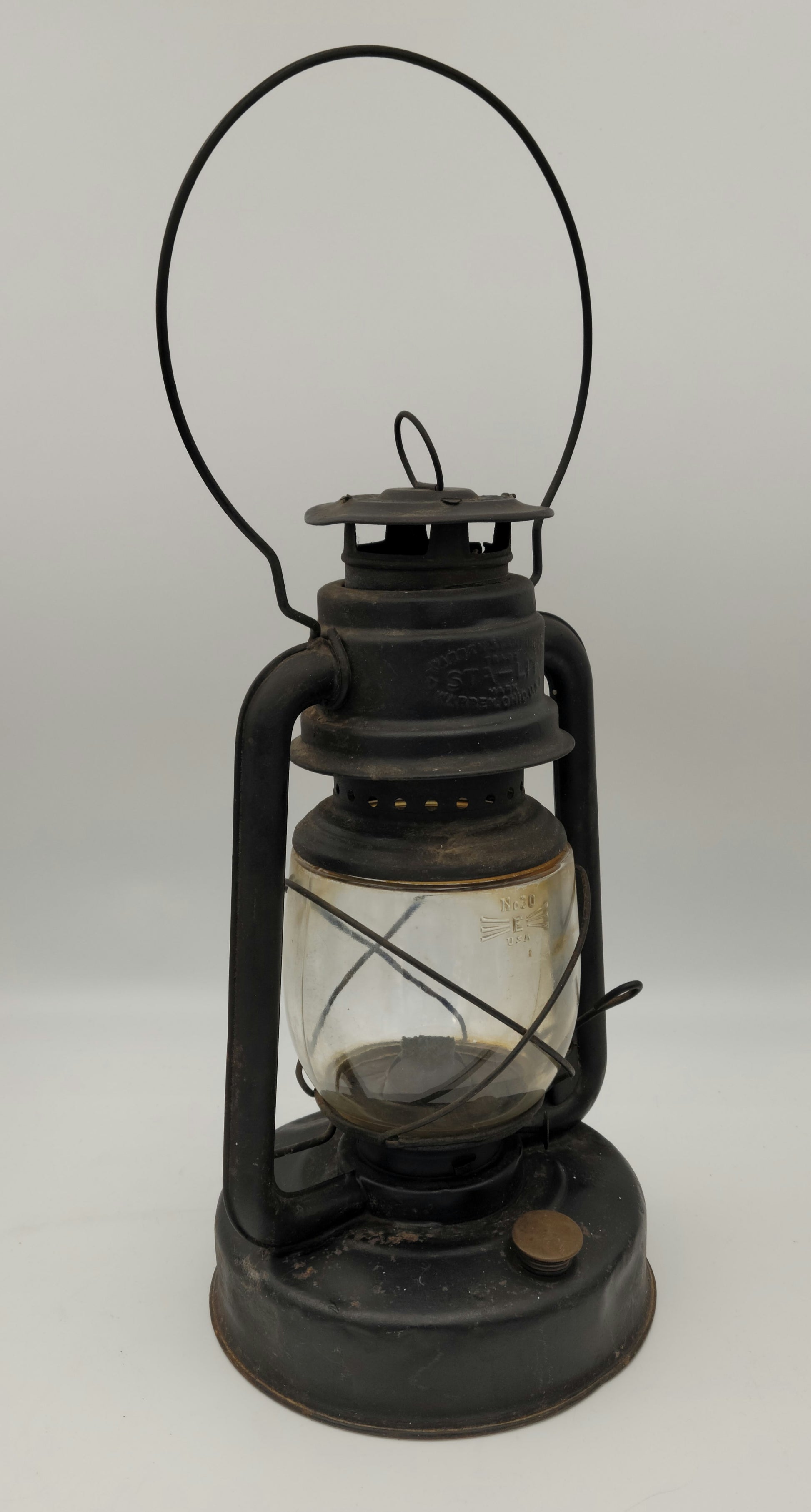 VINTAGE Sta Lit Warren Stamping Lantern - 14" Height - Grannies Garage