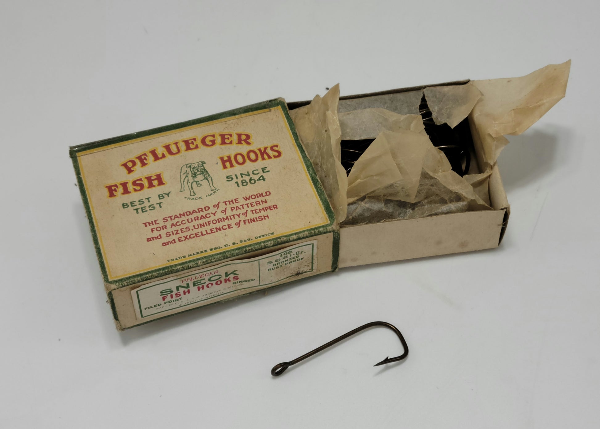 Pflueger Carlisle Fish Hooks Filed Point Ringed 5621-Br Bronzed rust proof - Grannies Garage