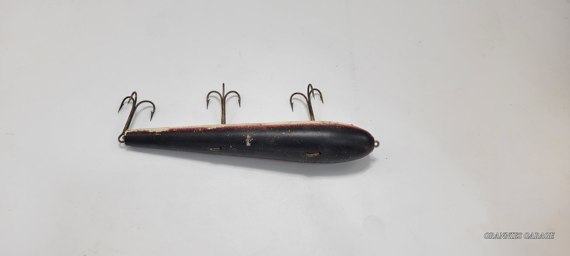 Wood Black and Red with White Belly-MUSKIE-SALMON-LAKE TROUT-PIKE LURE 8" - Grannies Garage