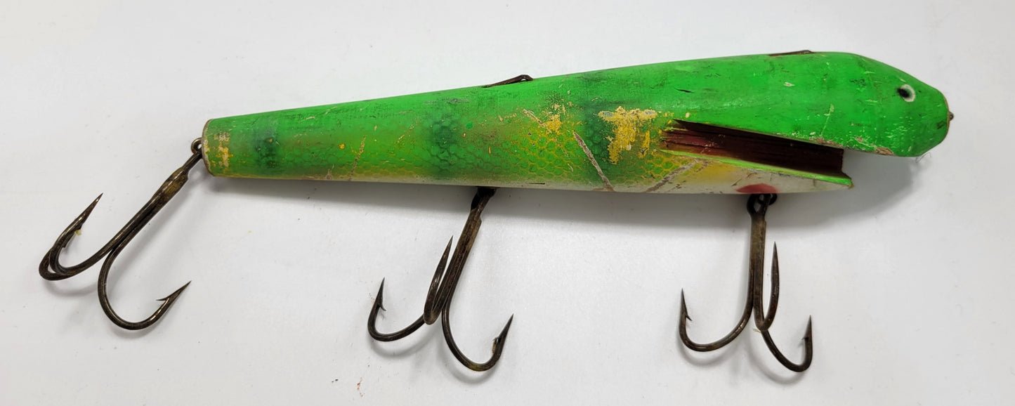 GREEN, YELLOW, IVORY AND RED 3 HOOK WOOD 10" LURE-- MUSKIE, SALMON, LARGE BASS AND OTHER LARGE FISH - Grannies Garage