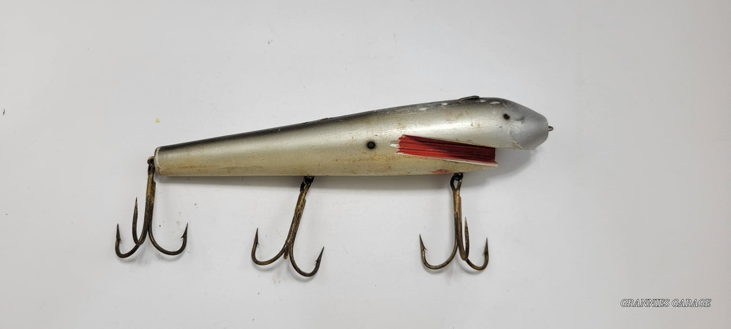 GREY, IVORY RED BLACK 3 HOOK WOOD CRANKBAIT- 10" FISHING LURE- MUSKIE, SALMON, LARGE BASS AND OTHER LARGE FISH. - Grannies Garage