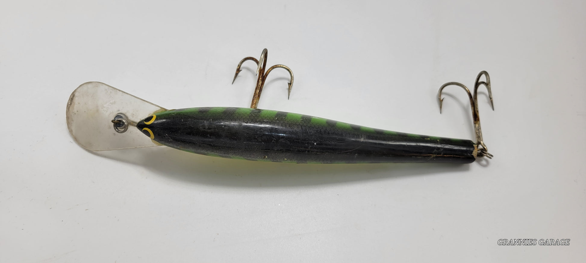2 Hook Black, Green, and Yellow Deep Diver Jerk bait 11" Lure - Grannies Garage