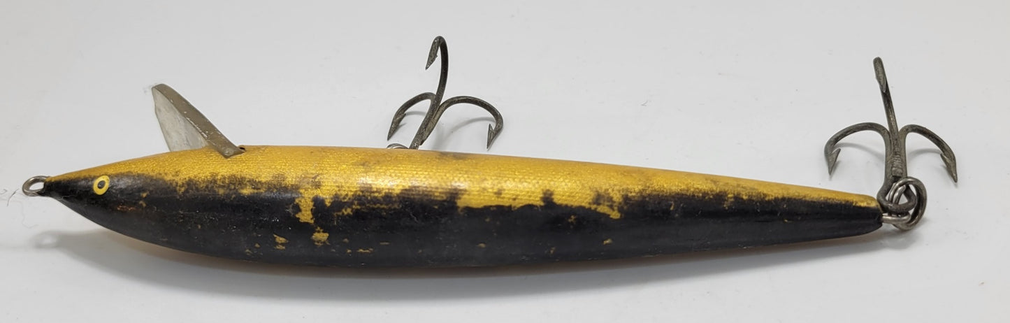 RAPALA MAGNUM FLOATING #18 BLACK, GOLD, WHITE AND RED WITH YELLOW AND BLACK EYES IS GREAT FOR THOSE BIG FISH - Grannies Garage