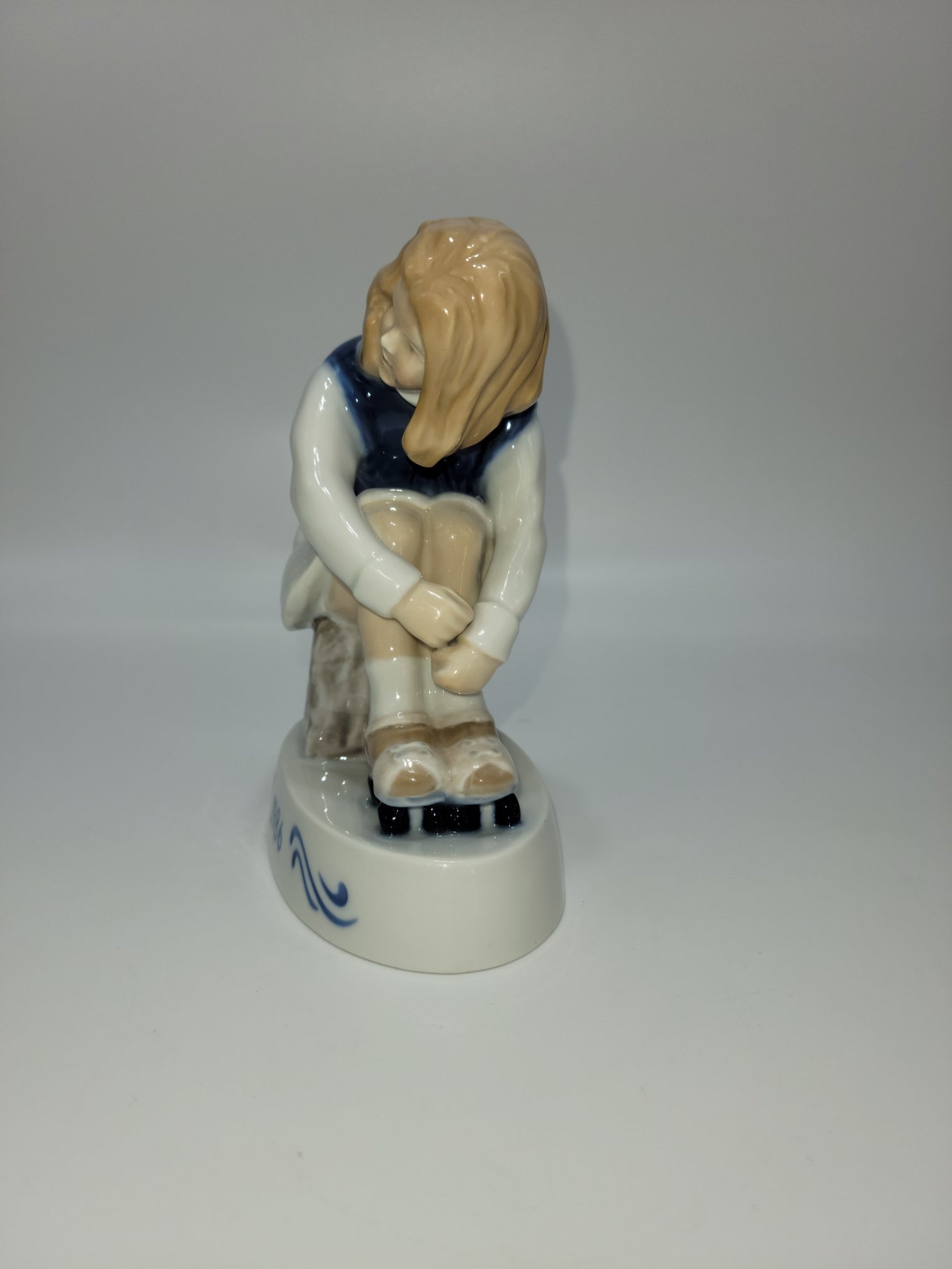 1986 Annual Figurine Jenny, The Little Roller Skater, Bing & Grondahl B & G - Grannies Garage