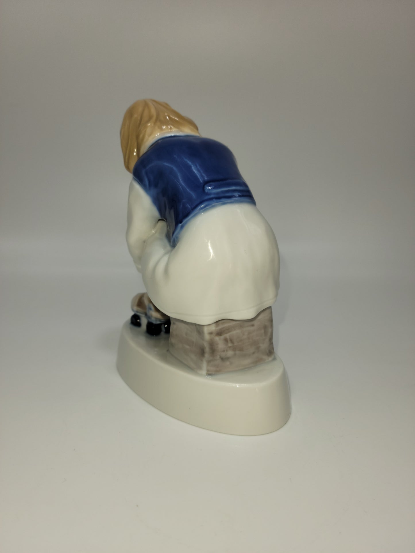 1986 Annual Figurine Jenny, The Little Roller Skater, Bing & Grondahl B & G - Grannies Garage