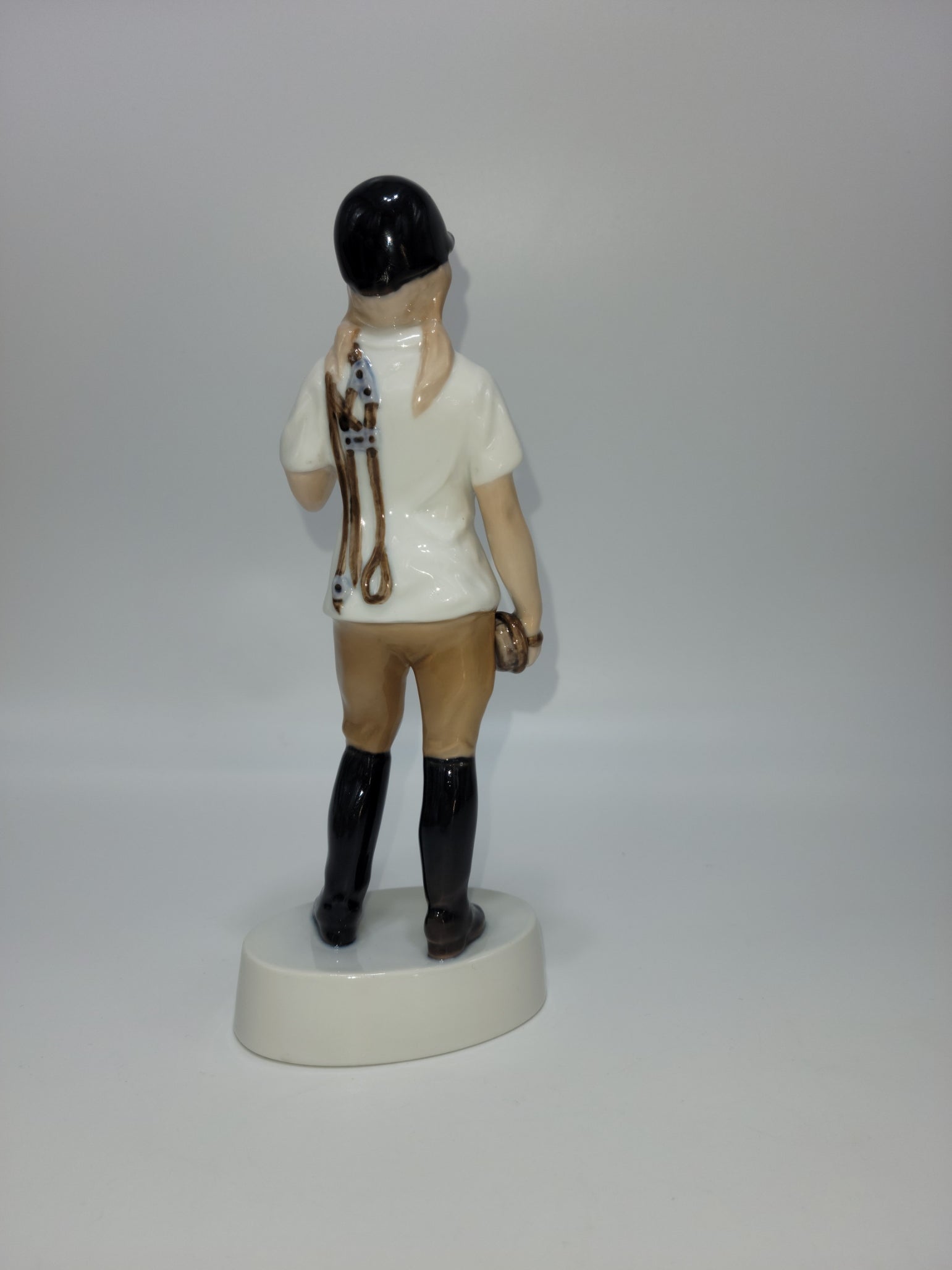 Bing And Grondahl B & G BING GRONDAHL FIGURINE ANNA A BLUE RIBBON DAY - Grannies Garage
