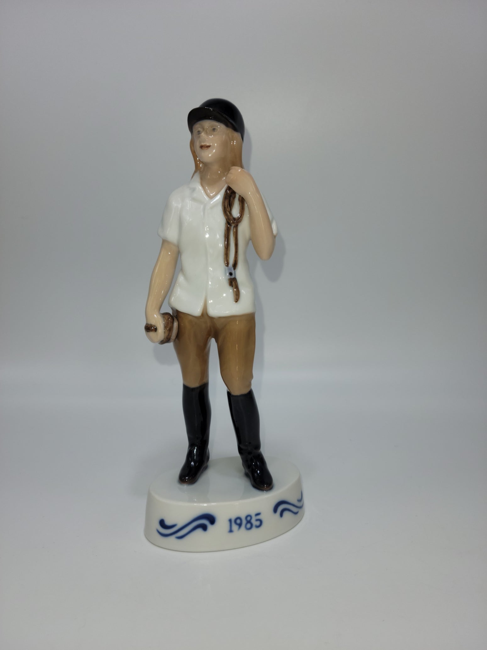 Bing And Grondahl B & G BING GRONDAHL FIGURINE ANNA A BLUE RIBBON DAY - Grannies Garage