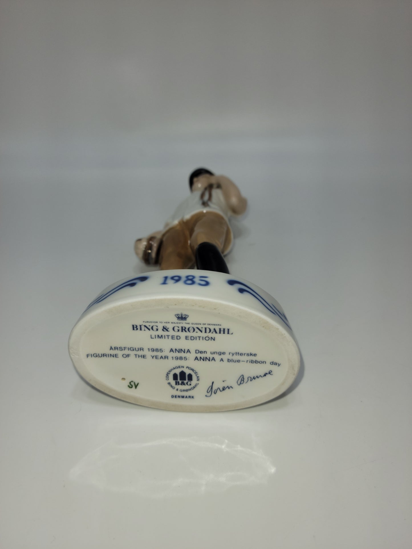 Bing And Grondahl B & G BING GRONDAHL FIGURINE ANNA A BLUE RIBBON DAY - Grannies Garage