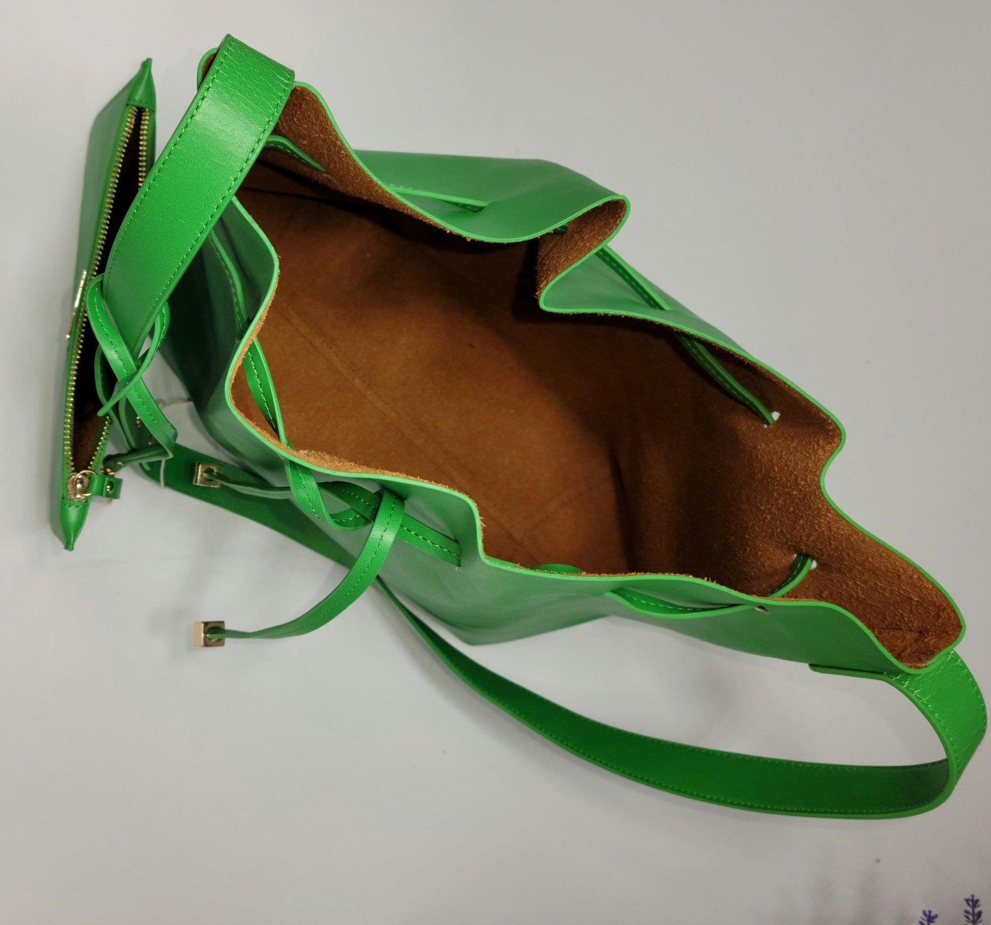 Shiraleah Aria Drawsting Shoulder Bag - Tote - Purse Fern 12hx16w - Grannies Garage