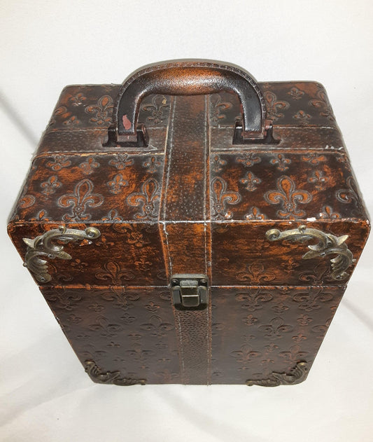Box - Wood and Faux Leather Small Treasure Chest - Grannies Garage