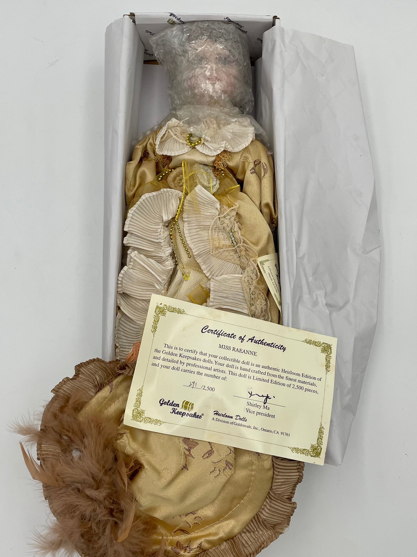 Heirloom Golden Keepsakes - Miss Raeanne #0291/2500 - Grannies Garage