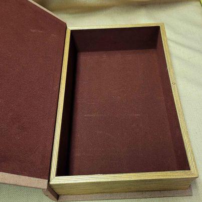 Box - Treasure Storage Box with Crown design - Grannies Garage