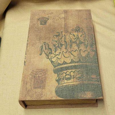 Box - Treasure Storage Box with Crown design - Grannies Garage
