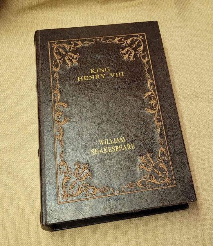 Box - King James and William Shakespeare Bible / Treasure Storage Box - Grannies Garage