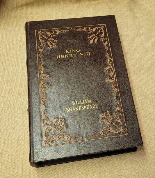 Box - King James and William Shakespeare Bible / Treasure Storage Box - Grannies Garage