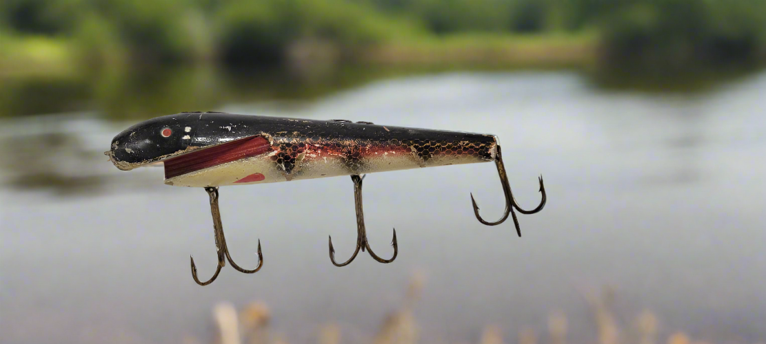 Wood Black and Red with White and Red Belly-Open Mouth - MUSKIE-SALMON-LAKE TROUT-PIKE LURE 8" - Grannies Garage