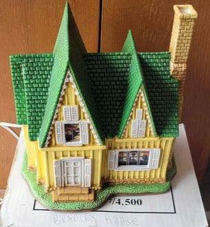 Collectible - Lefton Bradley House 1999 Edition - Grannies Garage