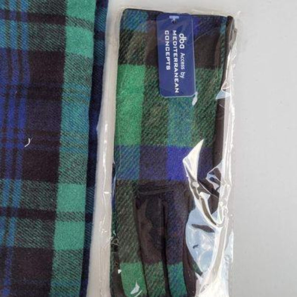 Accessories Plaid Gloves and Scarf New - Grannies Garage