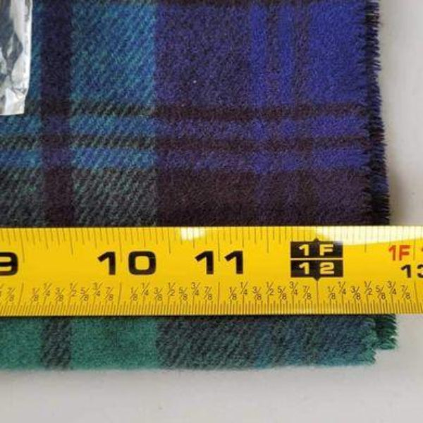 Accessories Plaid Gloves and Scarf New - Grannies Garage