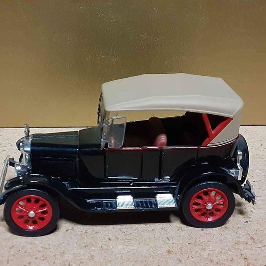 Classic Car - 1927 Model T touring car - Grannies Garage