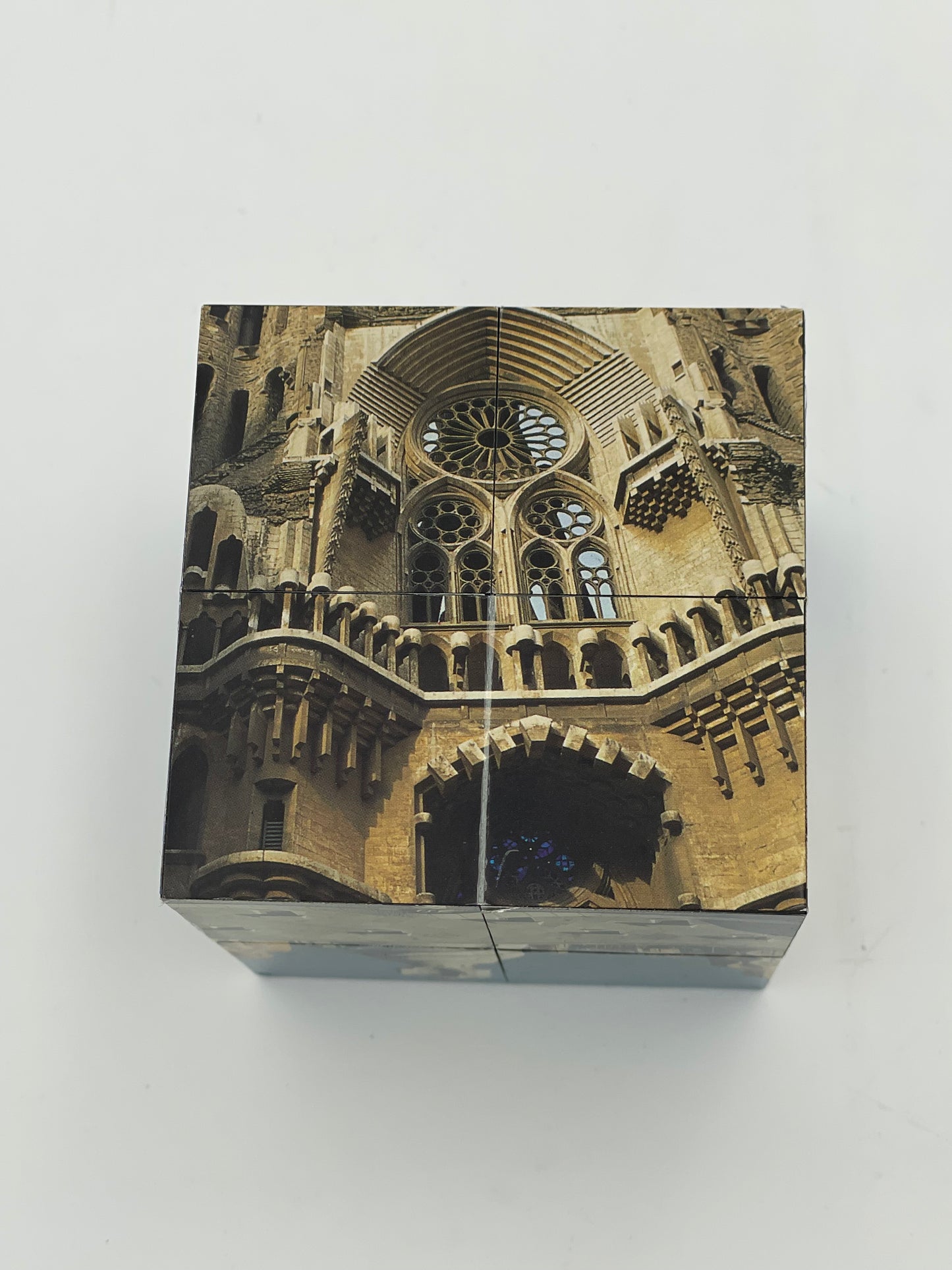 Art Cube Puzzle- Stress Relieving Brain Teaser-Gaudi Architecture - Grannies Garage