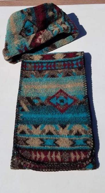 Accessories - Hat and Scarf Set - Choice of Colors/Design - Grannies Garage