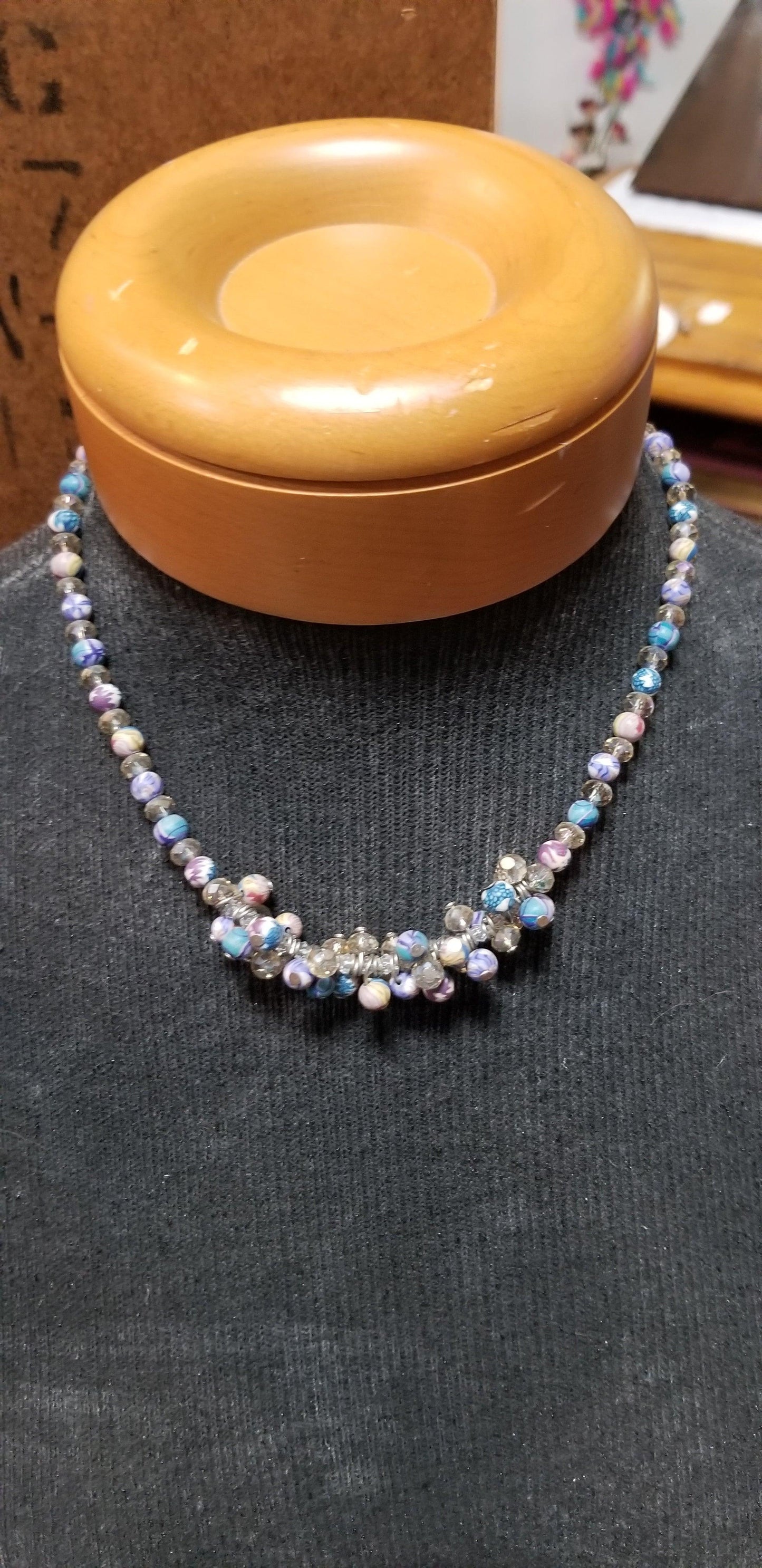 Jewelry - Viva Bead Cluster Necklace - Choice of Colors - Grannies Garage