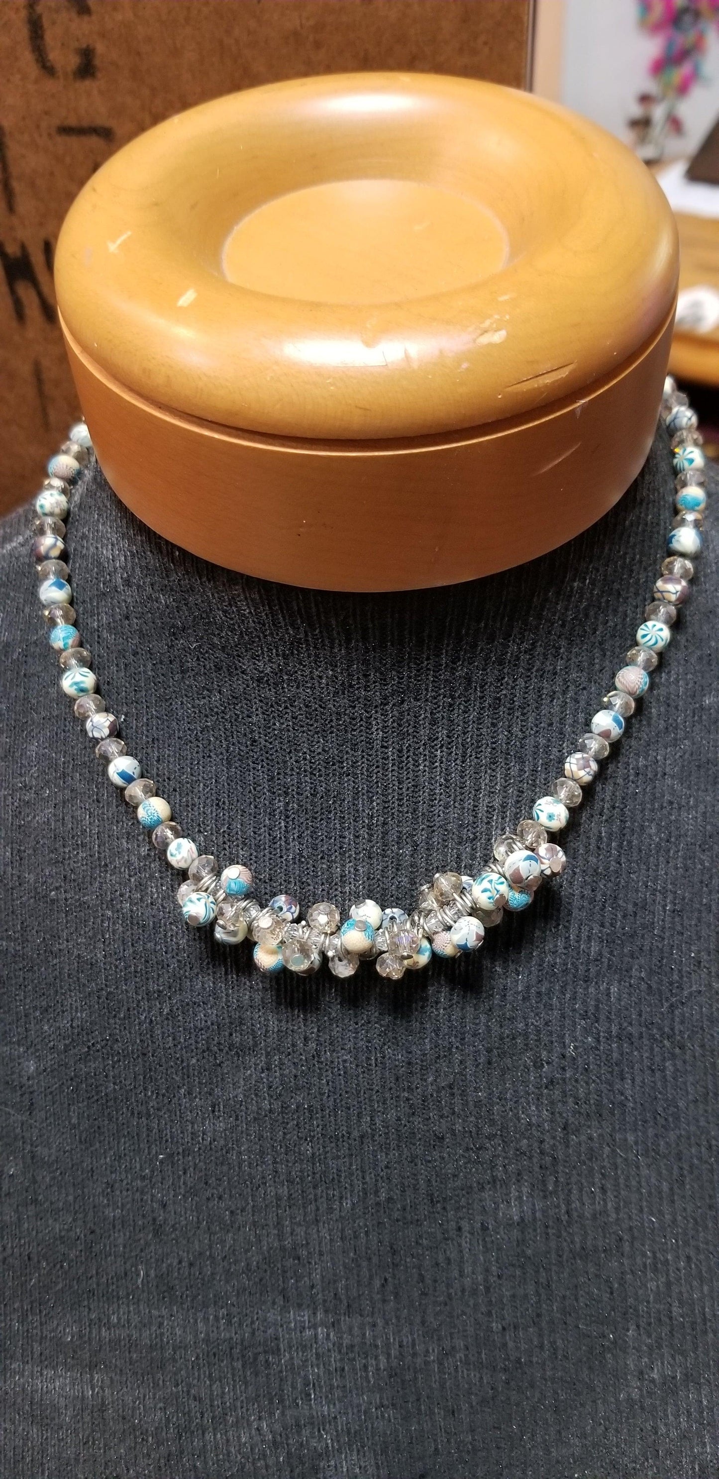 Jewelry - Viva Bead Cluster Necklace - Choice of Colors - Grannies Garage