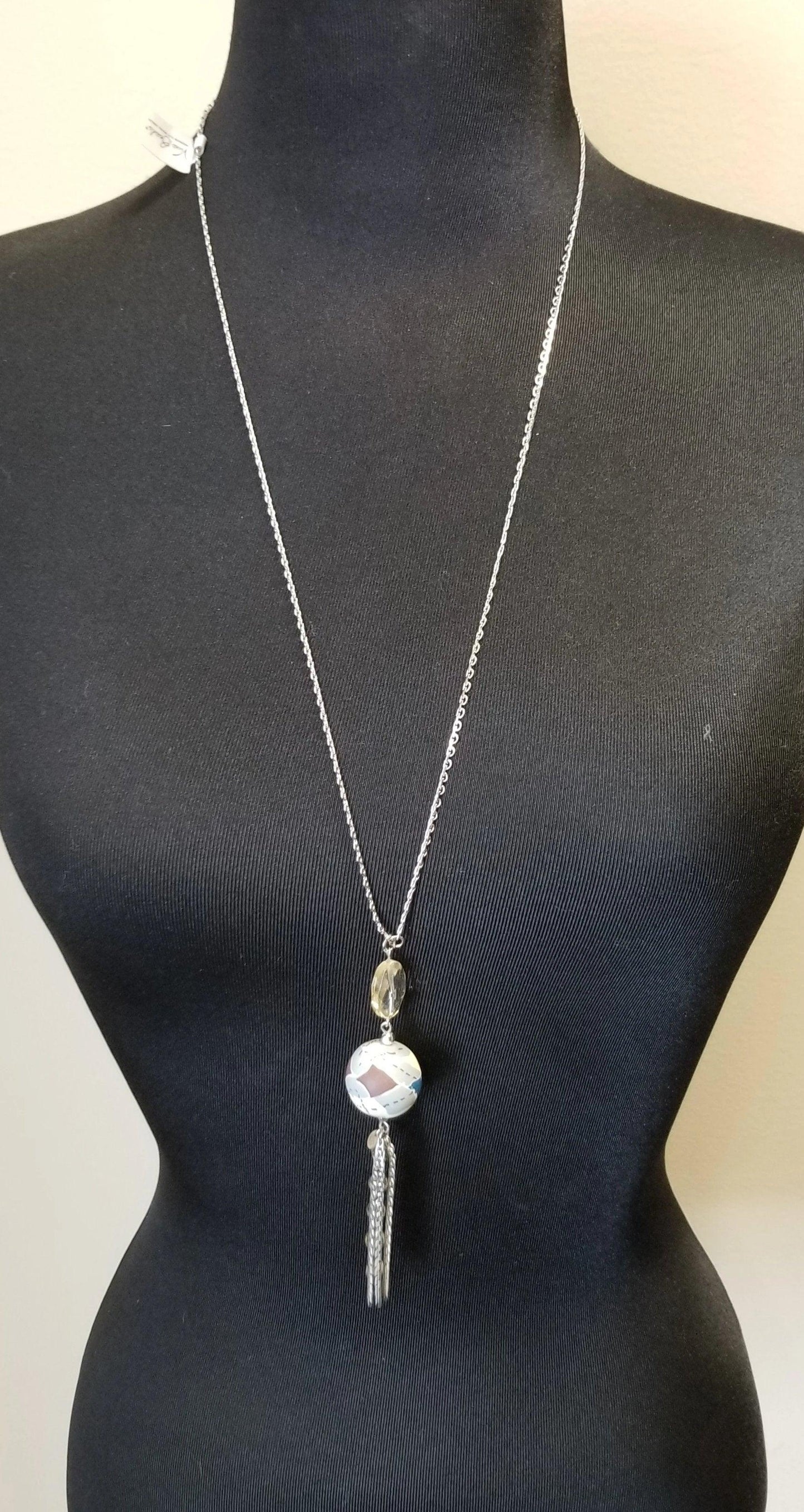 Jewelry - Viva Bead Necklace - Choice of Colors - Grannies Garage