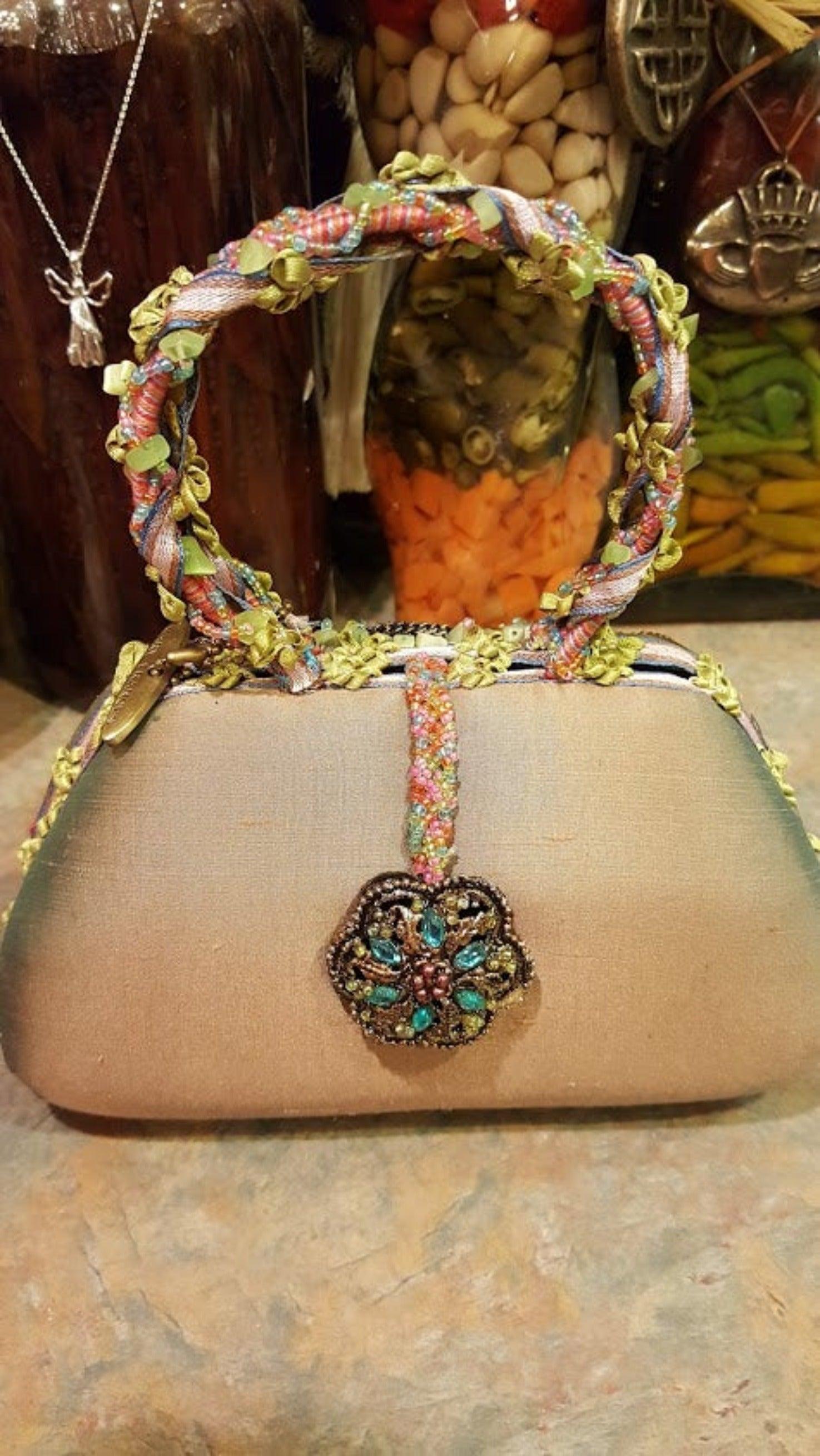 Mary Frances Hand Bag Pastels Flowers Retired Design - Grannies Garage