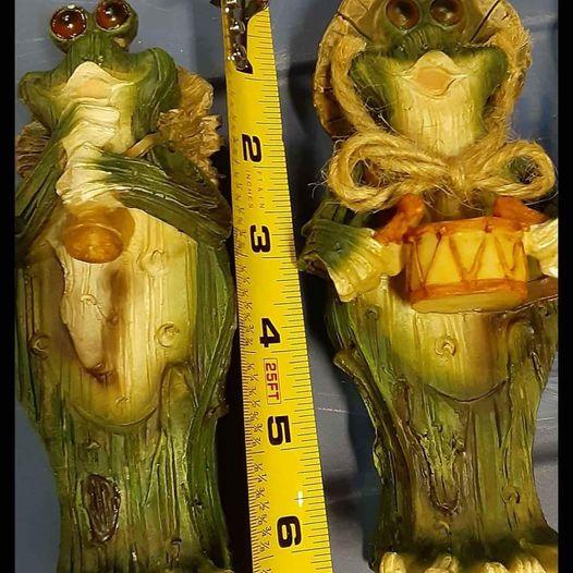 Lawn Ornament Set of 4 Frogs playing instruments