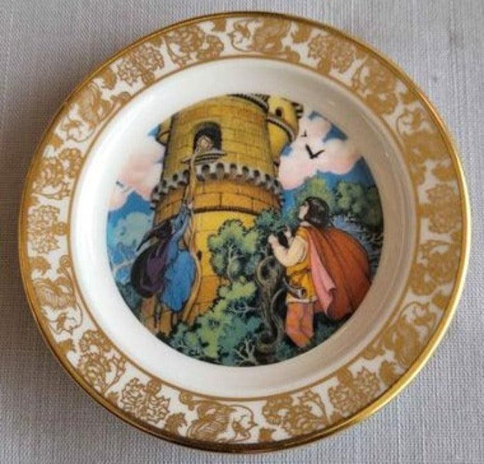 Antique 20 nursery rhyme plates - Grannies Garage