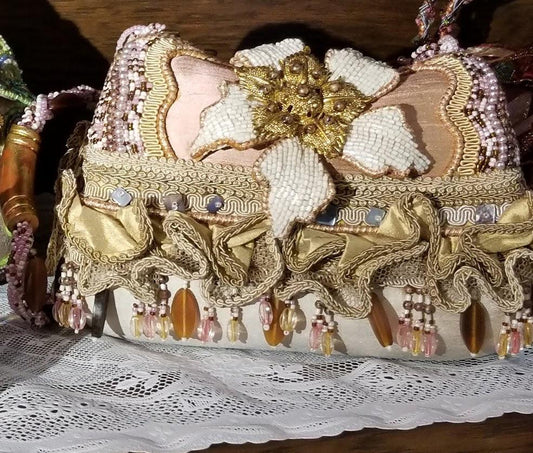 Mary Frances Hand Bag Pink & Gold Flower Retired Design - Grannies Garage