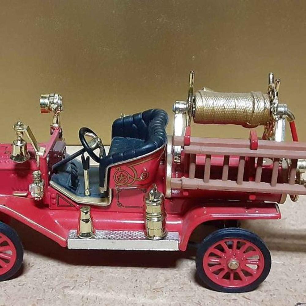 Classic Car - 1914 Fire Truck "Golden Age of Ford" - Grannies Garage