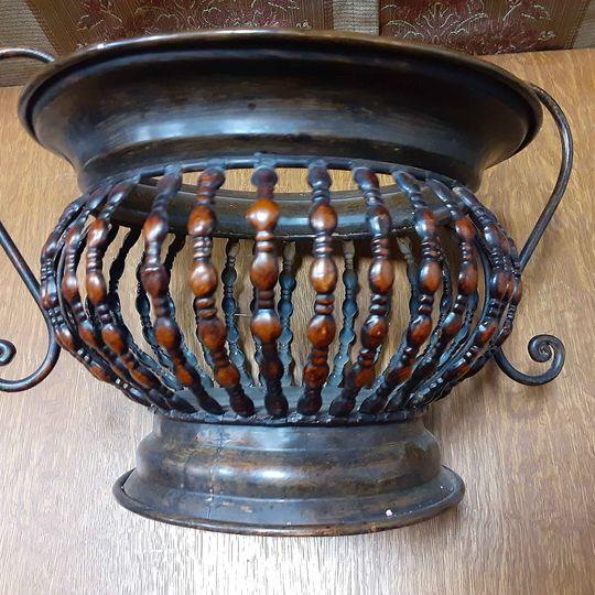 Home Decor - Decorative Planter - Grannies Garage