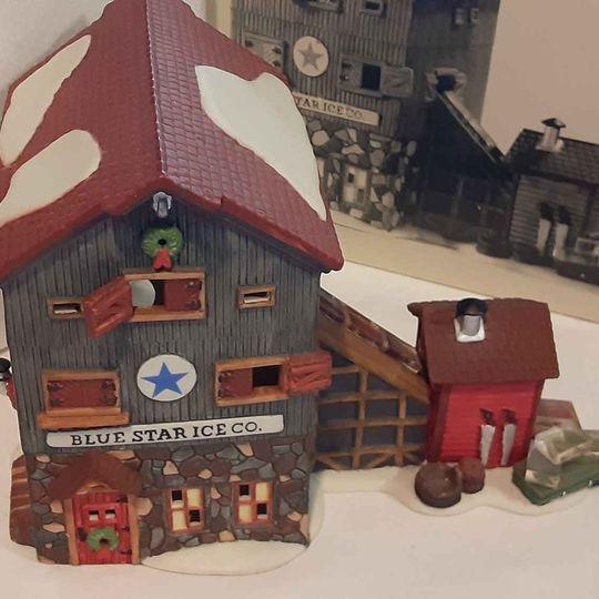 Collectible - Department 56 Blue Star Ice Co - Grannies Garage