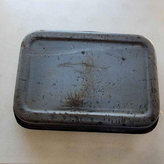 Antique - enamelware 9 x 13 pan - Grannies Garage