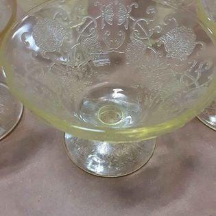 Vintage 5 Sherbet Depression Glass - yellow - Grannies Garage