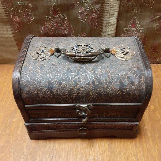 Box - Custom Jeweled trunk with drawer - Grannies Garage