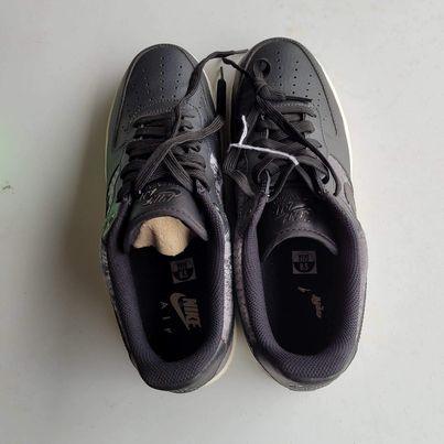 Shoes - Nike Air Tennis Shoes - Grannies Garage