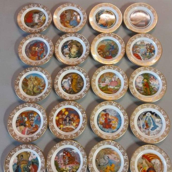 Antique 20 nursery rhyme plates - Grannies Garage