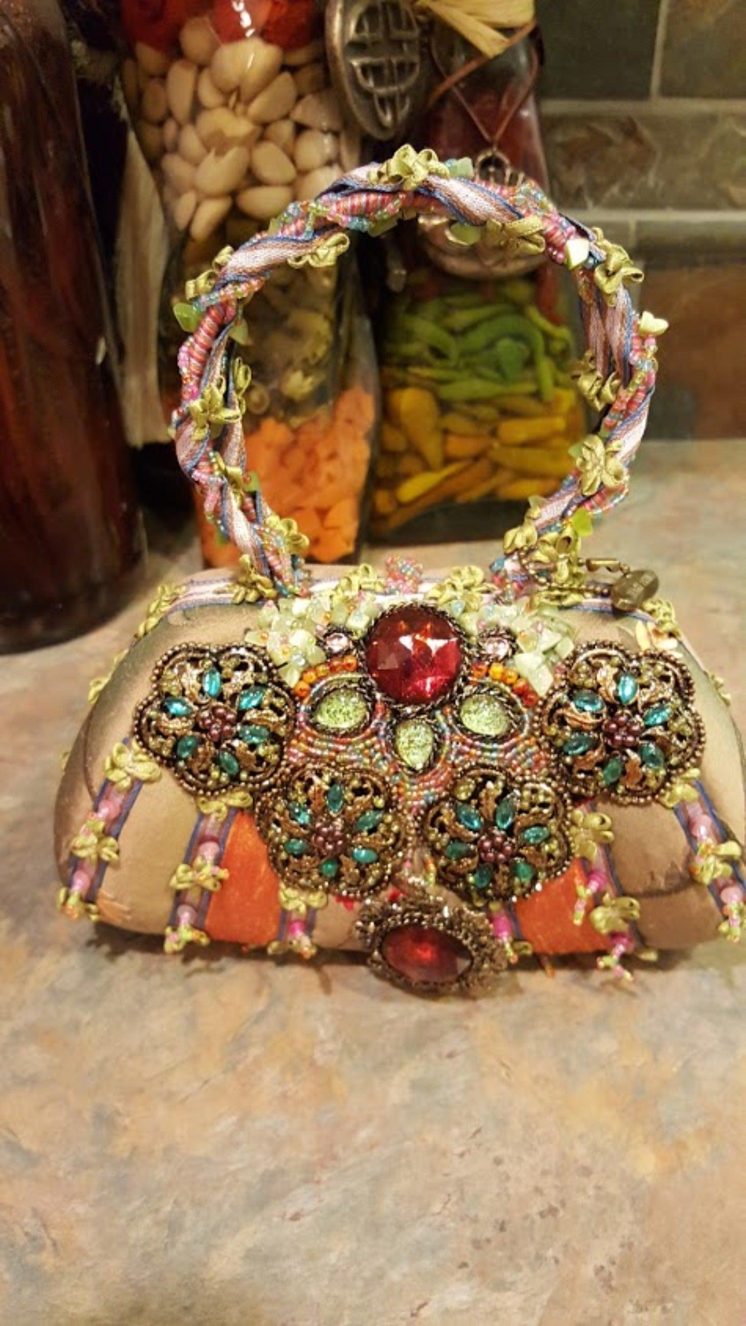 Mary Frances Hand Bag Pastels Flowers Retired Design - Grannies Garage