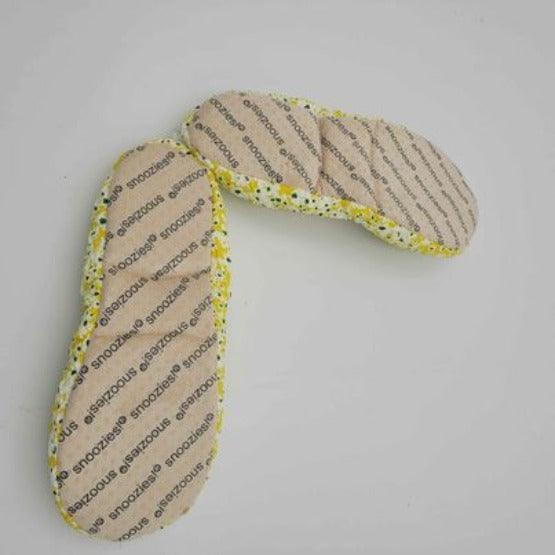 Snoozies Slippers - yellow M 7/8 Non-skid soles - Grannies Garage